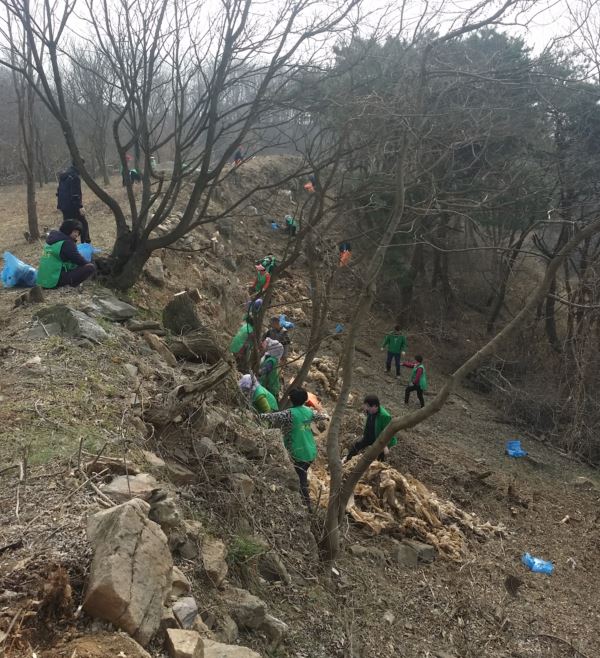 홍성군 전역 새봄맞이 대청소 곳곳 전개 이미지