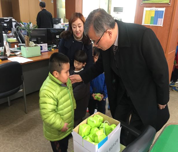 홍성군, 아이들도 함께하는 ‘사랑의 나눔’ 운동! 이미지