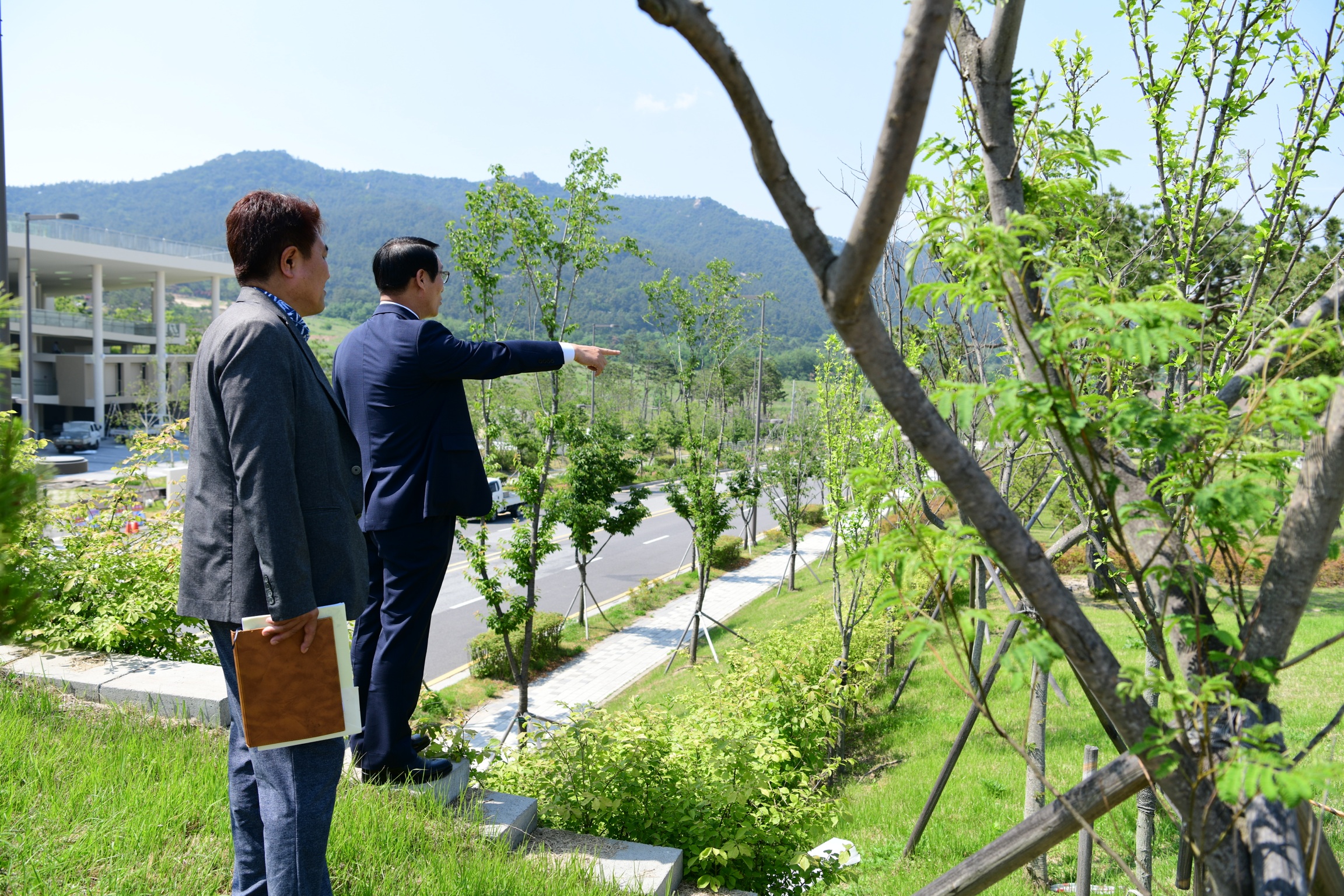 이용록 홍성군수권한대행, 지역현안 점검으로 ‘발로 뛰는 행정’ 실현 이미지