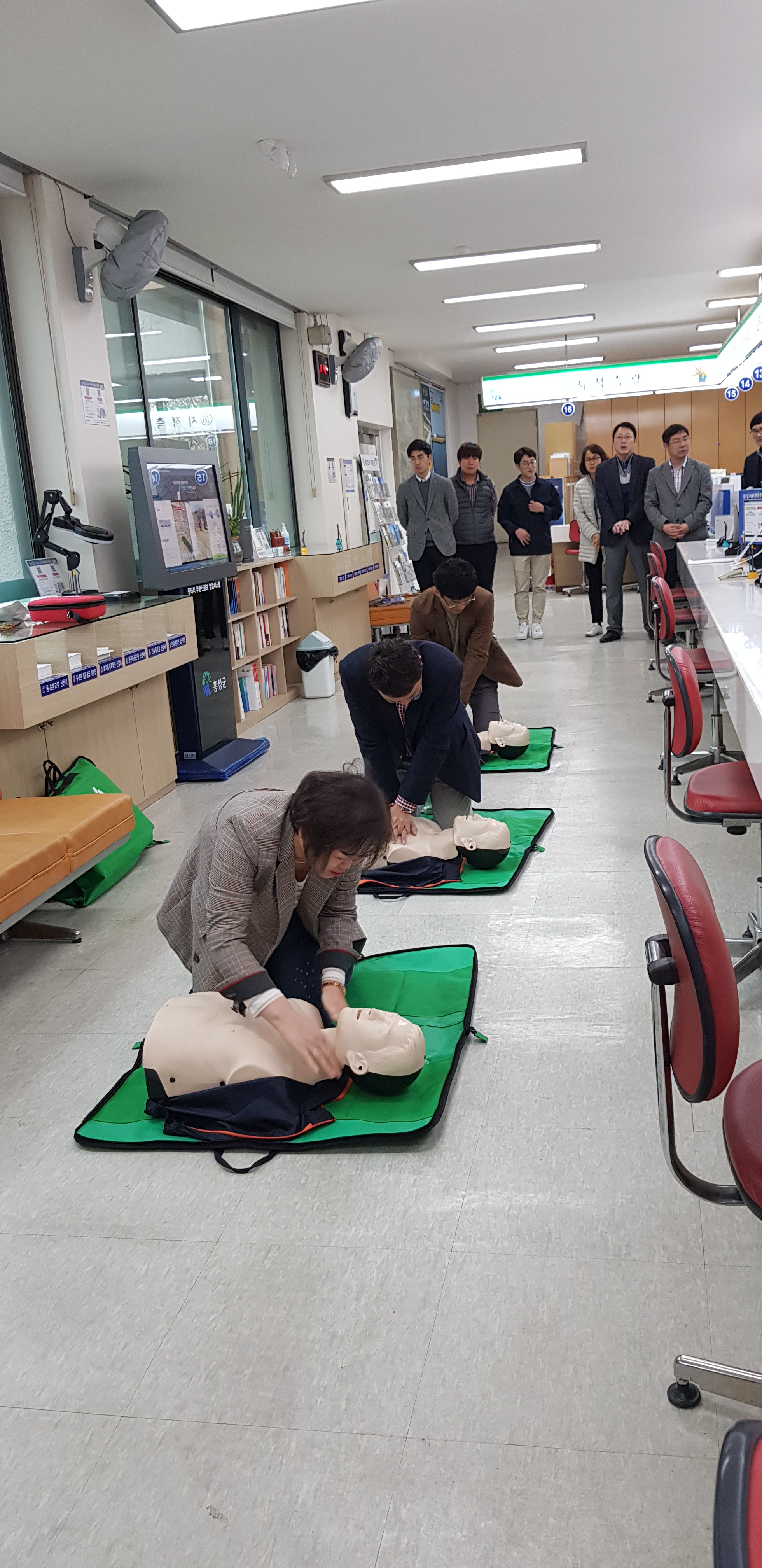 홍성군, 민원지적과 전 직원 심폐소생술 교육훈련 실시 이미지