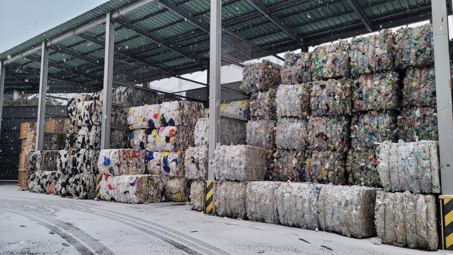 홍성군, 재활용품 선별 매각으로 9억원 수익 이미지